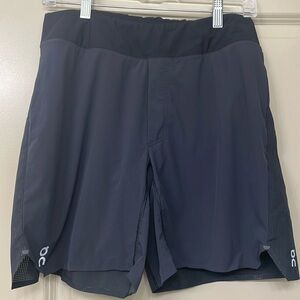 ON Running men’s lightweight shorts - size M